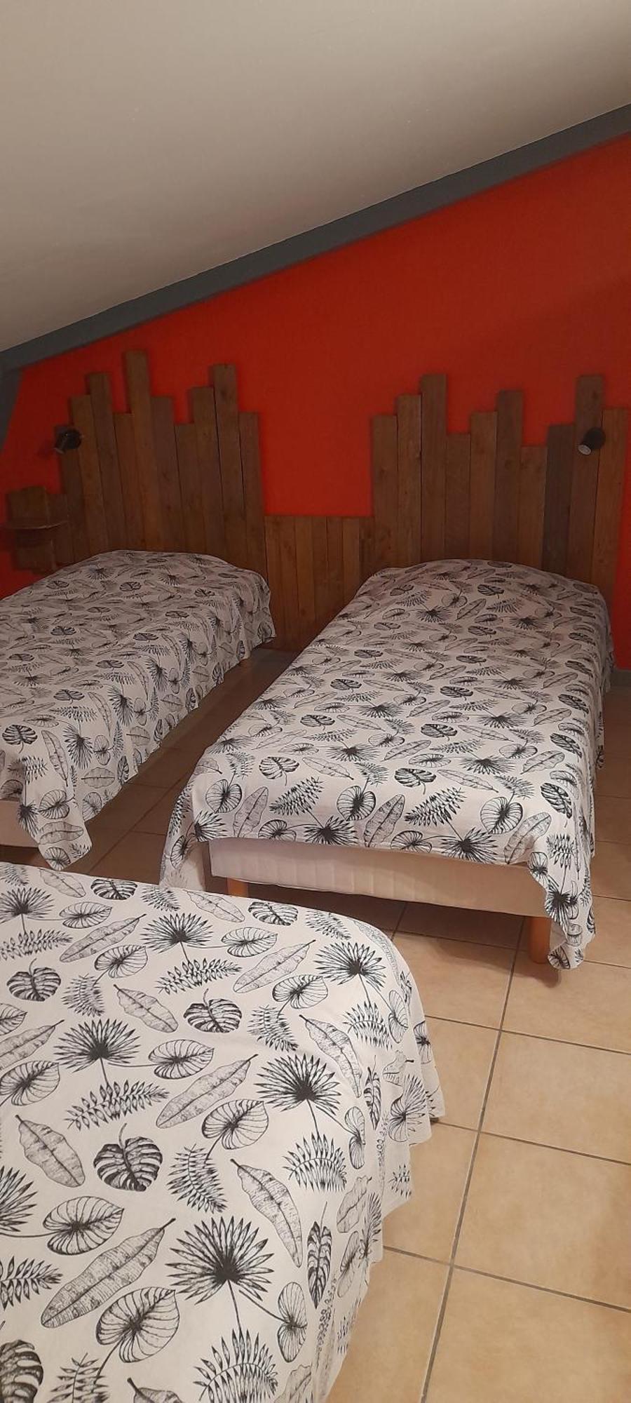 Gites De L'Esquirou Лагорс Екстериор снимка
